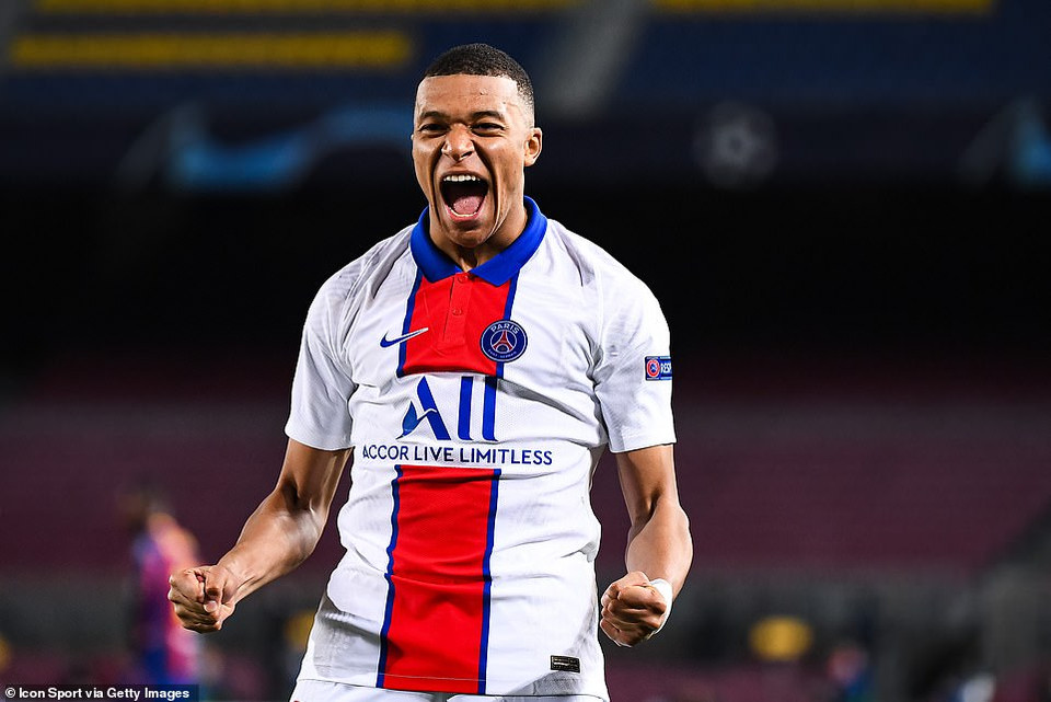 Kylian Mbappe tỏa sáng với một hat-trick vào lưới Barcelona. (Nguồn: Getty Images)