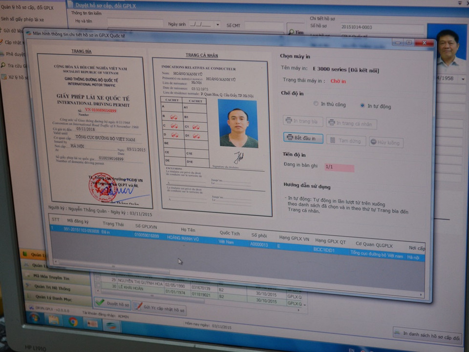 Lưu giữ hệ thống thông tin trên cơ sở dữ liệu. (Ảnh: Việt Hùng/Vietnam+)
