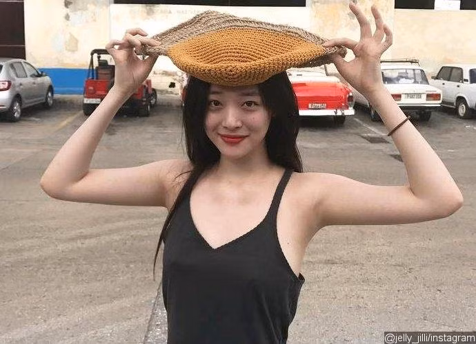Nhan sắc xinh đẹp của Sulli. (Nguồn: koreaboo)
