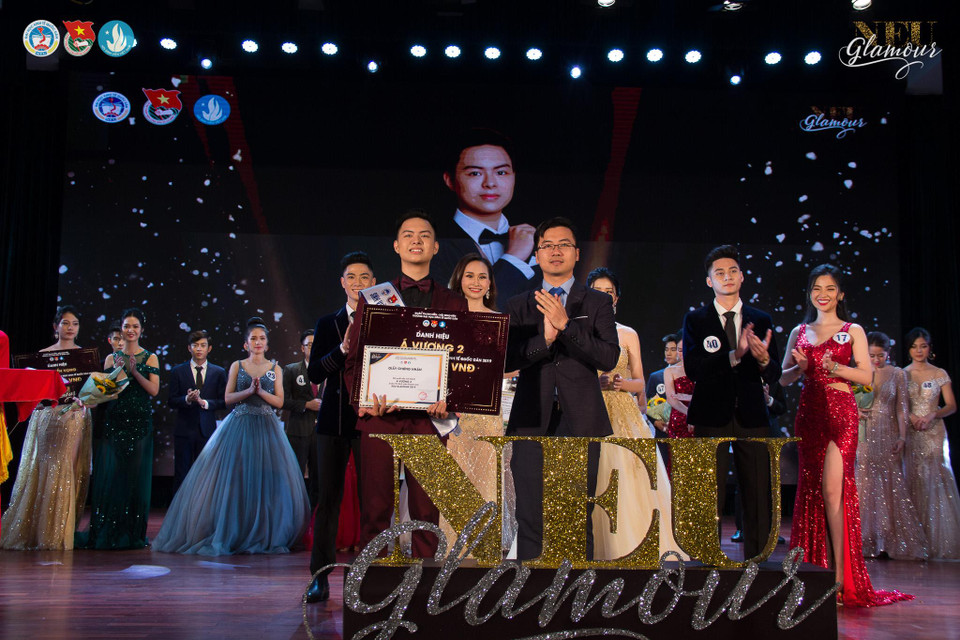 Thí sinh Nguyễn Bảo Vinh dành ngôi vị Á vương 2, đồng thời nhận giải Thí sinh tài năng của cuộc thi. (Ảnh: PV/Vietnam+)