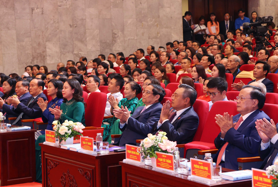 Thủ tướng Phạm Minh Chính và các đại biểu dự hội nghị. (Ảnh: Văn Điệp/TTXVN)