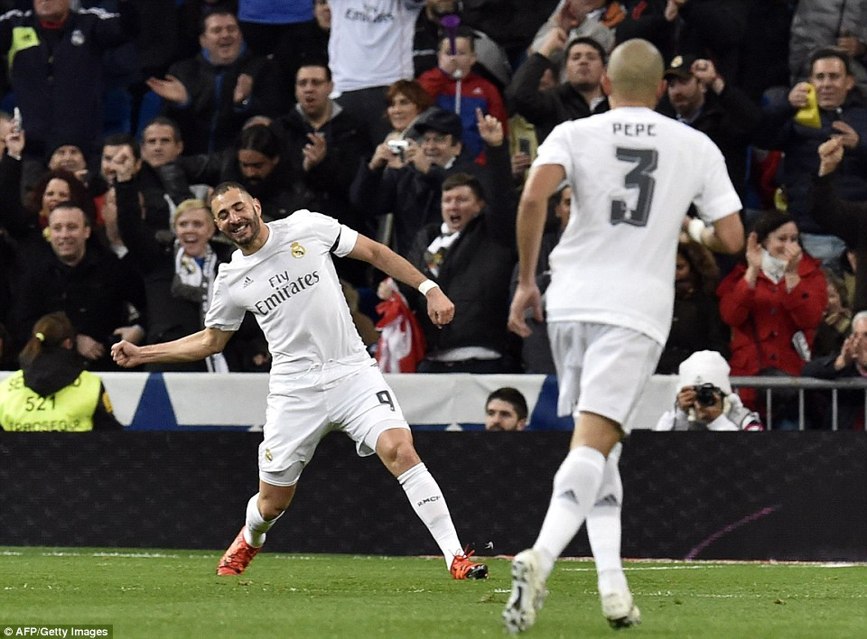 Trong khi đó, Benzema cũng có cú đúp ở trận này.