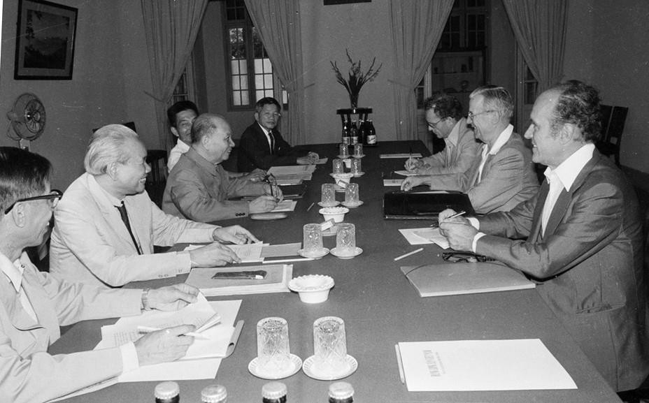 Đồng chí Trường Chinh tiếp đoàn Đảng Cộng sản Pháp sang thăm chính thức Việt Nam, ngày 14/10/1978. (Ảnh: Thế Trung/TTXVN)