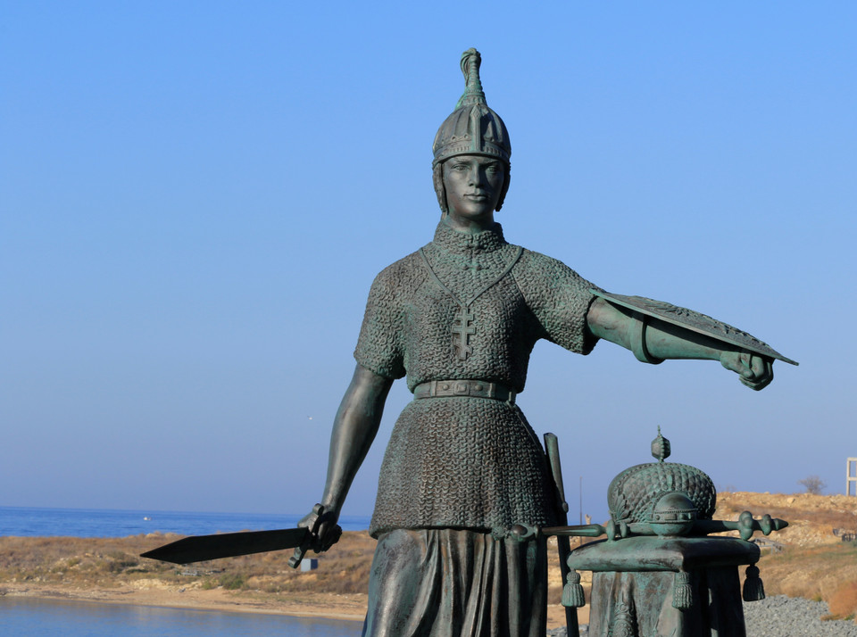 Tượng Nữ thần Chiến tranh - vị thần bảo hộ cho pháo đài Kontantinnov. (Ảnh: Trần Hiếu/TTXVN)