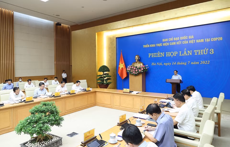 Quang cảnh phiên họp lần thứ 3 Ban Chỉ đạo Quốc gia triển khai thực hiện cam kết của Việt Nam tại COP26. (Ảnh: Dương Giang/TTXVN)