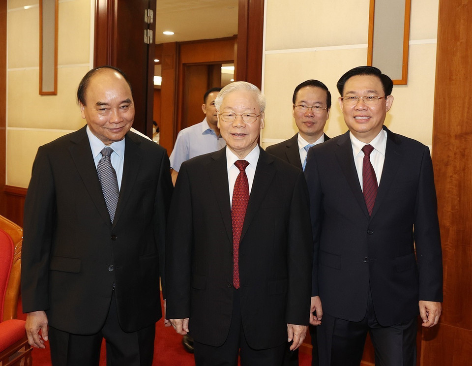 Tổng Bí thư Nguyễn Phú Trọng và các lãnh đạo Đảng, Nhà nước đến dự hội nghị. (Ảnh: Trí Dũng/TTXVN)