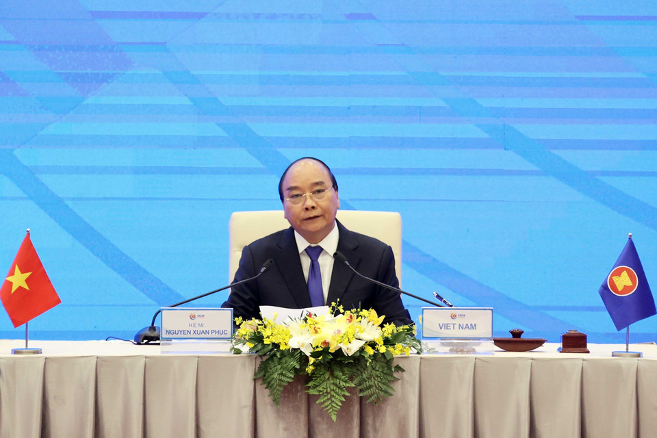  Thủ tướng Nguyễn Xuân Phúc, Chủ tịch ASEAN 2020 phát biểu tại lễ ký. (Ảnh: Thống Nhất/TTXVN)