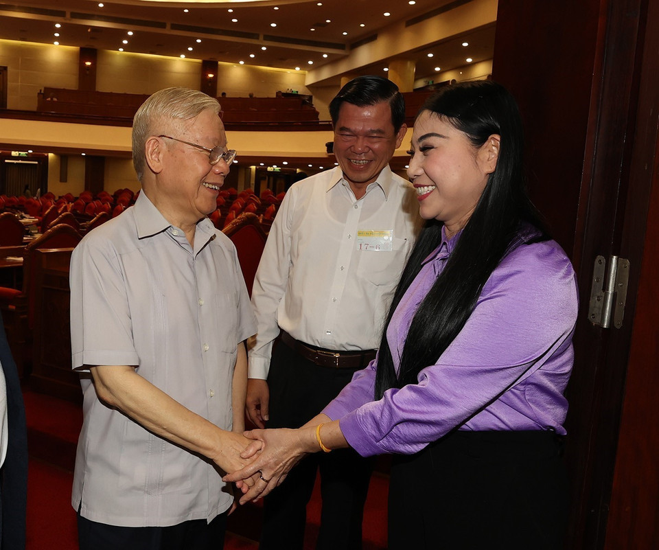 Tổng Bí thư Nguyễn Phú Trọng với các đại biểu dự hội nghị. (Ảnh: Trí Dũng/TTXVN)