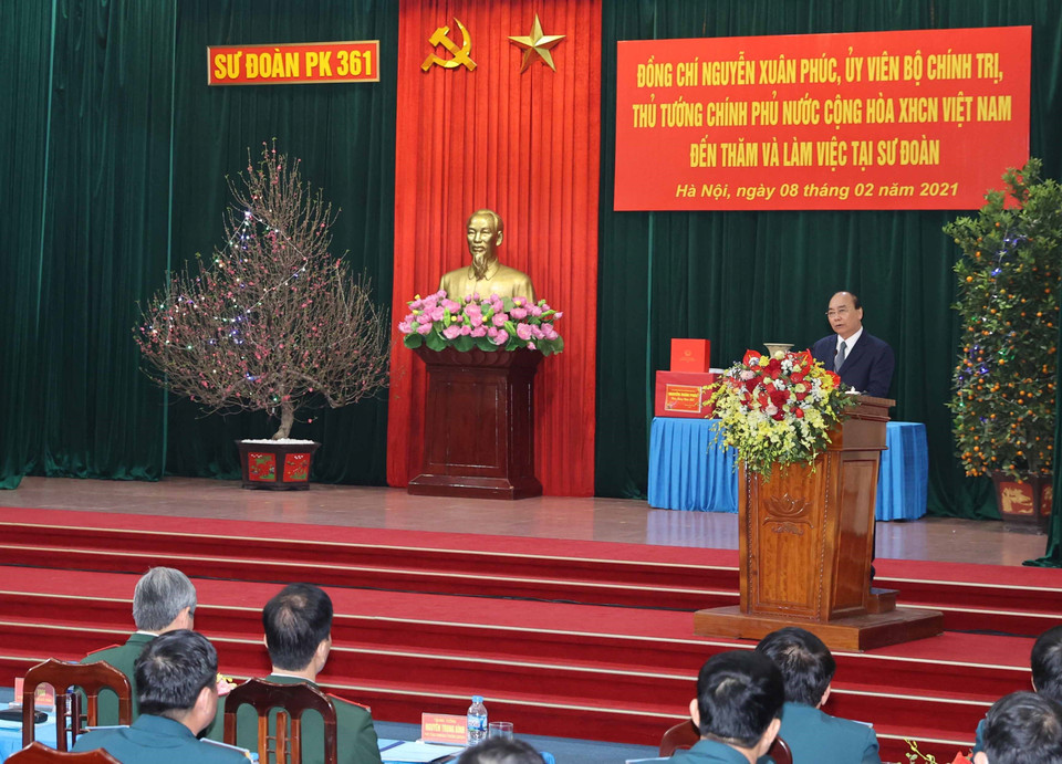 Thủ tướng Nguyễn Xuân Phúc phát biểu tại buổi làm việc. (Ảnh: Thống Nhất/TTXVN)