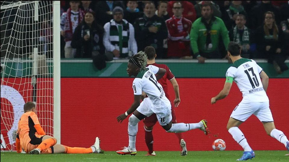 Bayern phải nhận bàn thua ở ngay giây thứ 76...