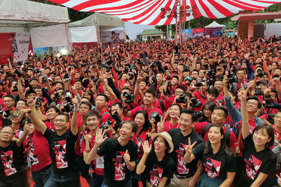 Đã là lần thứ 13 Canon PhotoMarathon được tổ chức, cuộc thi này ngày càng thu hút sự quan tâm của người yêu nhiếp ảnh.