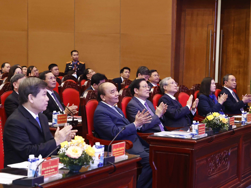 Chủ tịch nước Nguyễn Xuân Phúc với các đại biểu dự Hội nghị triển khai công tác ngành kiểm sát nhân dân năm 2023. (Ảnh: Thống Nhất/TTXVN)