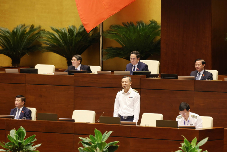 Tổng Kiểm toán Nhà nước Ngô Văn Tuấn trả lời chất vấn của Đại biểu Quốc hội. (Ảnh: Phương Hoa/TTXVN)