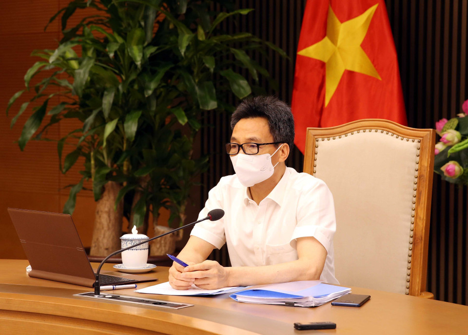 Phó Thủ tướng Chính phủ Vũ Đức Đam chủ trì cuộc họp. (Ảnh: Phạm Kiên/TTXVN)