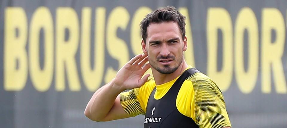 Mats Hummels (38 triệu euro, Bayern Munich sang Dortmund)