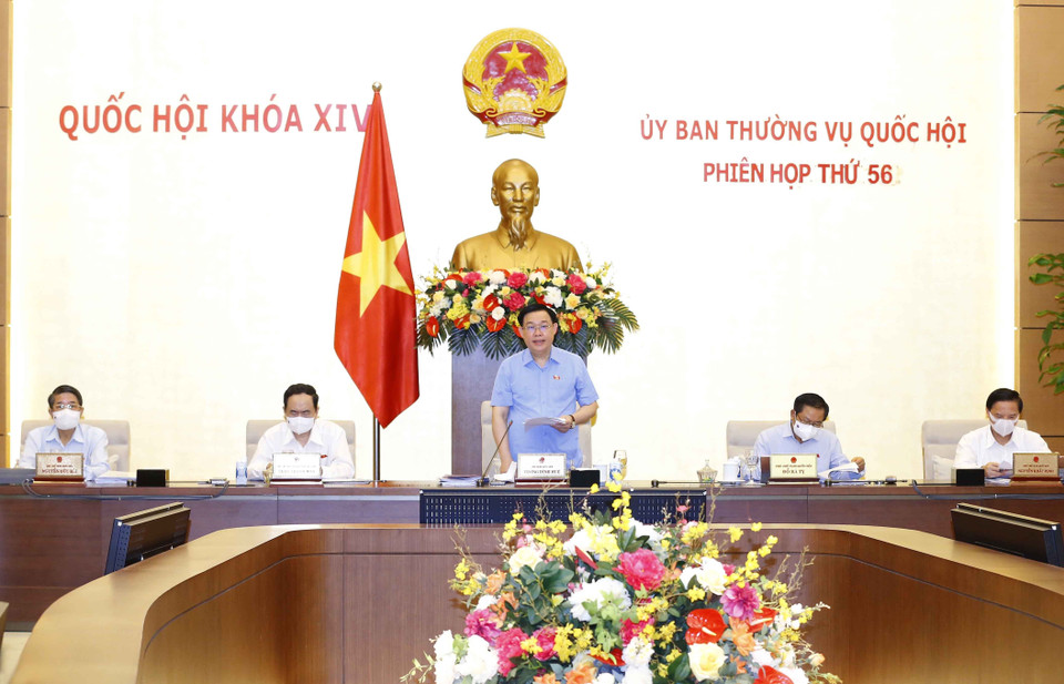 Chủ tịch Quốc hội Vương Đình Huệ phát biểu khai mạc phiên họp. (Ảnh: Doãn Tấn/TTXVN)