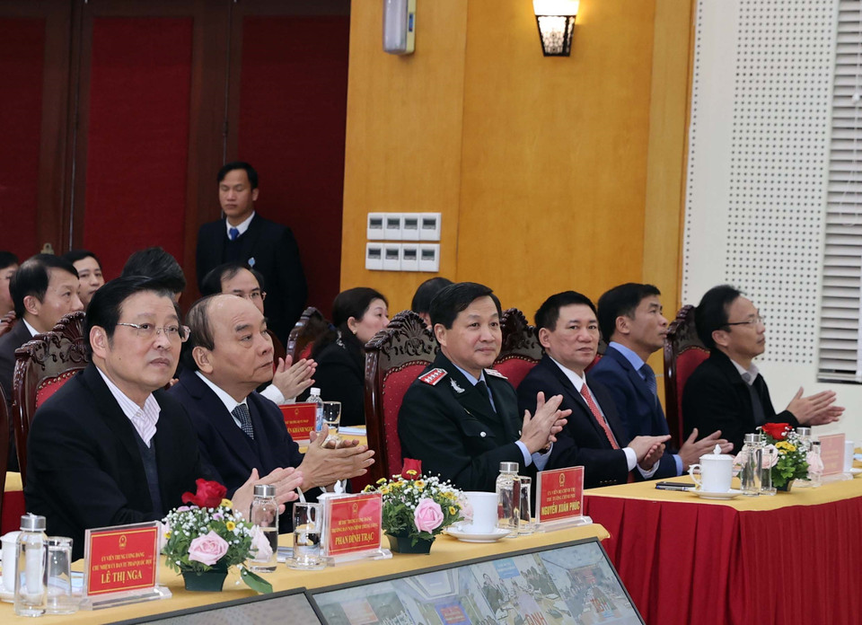 Thủ tướng Nguyễn Xuân Phúc và các đại biểu tham dự hội nghị. (Ảnh: Thống Nhất/TTXVN)