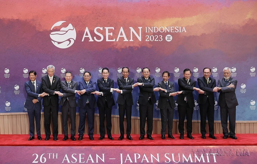 Thủ tướng Phạm Minh Chính và các Trưởng đoàn tham dự Hội nghị Cấp cao ASEAN - Nhật Bản lần thứ 26 tổ chức tại Jakarta, Indonesia (6/9/2023). (Ảnh: Dương Giang/TTXVN)