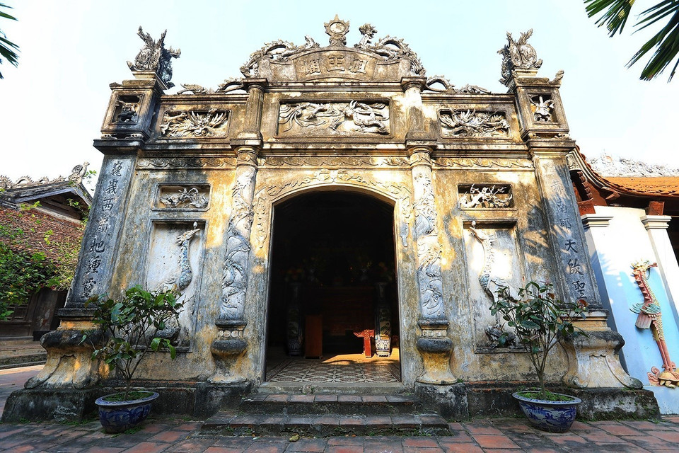 Trải qua nhiều thăng trầm lịch sử, đình vẫn bảo tồn được nguyên vẹn giá trị kiến trúc, văn hóa, lịch sử. (Ảnh: Tuấn Anh/TTXVN)