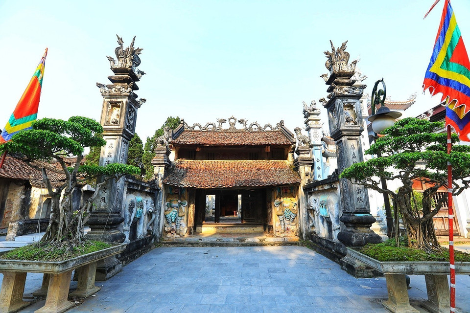 Đình Hùng Lô vừa là nơi văn hóa tín ngưỡng, vừa là nơi thờ cúng các vị tiền nhân có công với dân, với nước. (Ảnh: Tuấn Anh/TTXVN)