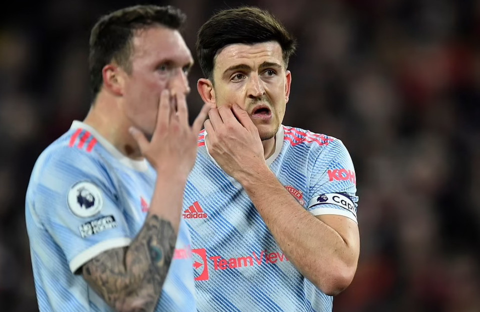 Bên kia chiến tuyến, trận thua tại Anfield khiến Manchester United rơi xuống vị trí thứ 6 và đối mặt khó khăn trong cuộc đua top 4. (Nguồn: EPA)