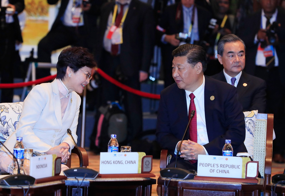 Lãnh đạo các nền kinh tế APEC dự Hội nghị Đối thoại Cấp cao APE-ASEAN. (Ảnh: TTXVN)