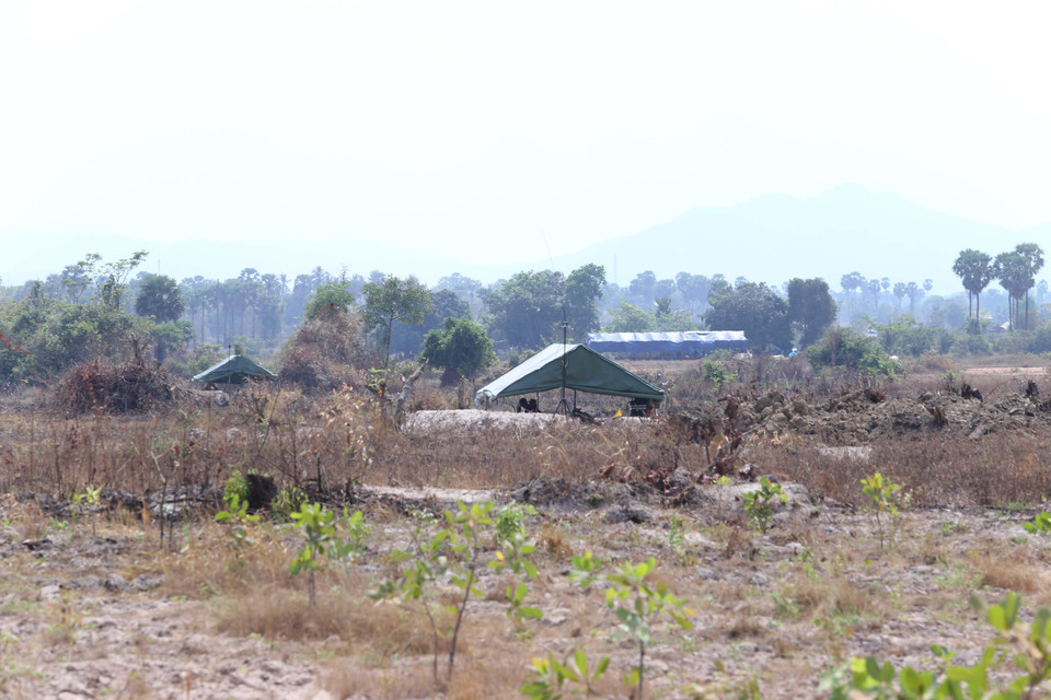 Các công sự tại khu tập trận. (Nguồn: Nhóm phóng viên CQTT TTXVN tại Campuchia)