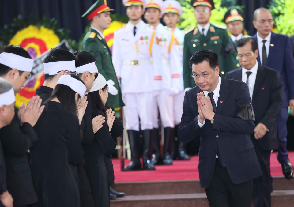 Đoàn Đài Truyền hình Việt Nam viếng Tổng Bí thư Nguyễn Phú Trọng. (Ảnh: TTXVN)