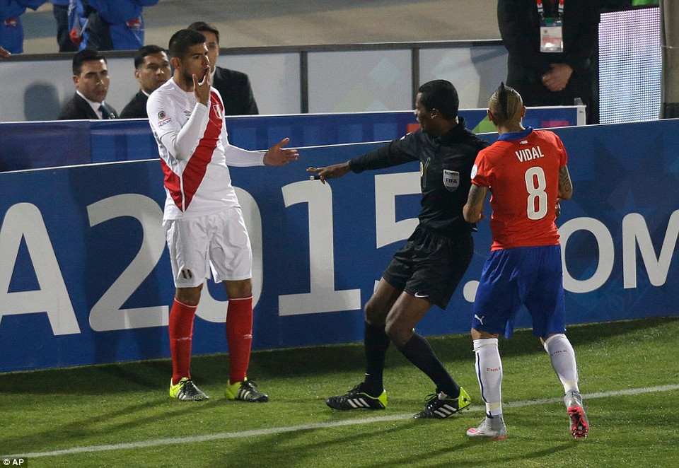 Những va chạm đã xảy ra giữa cầu thủ hai đội.