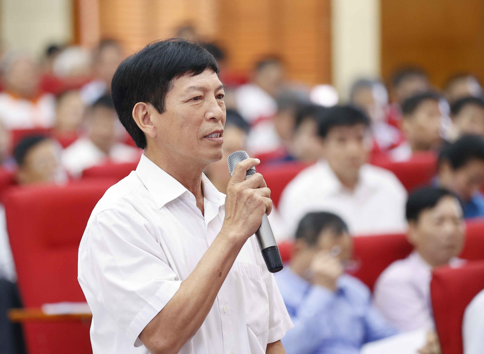 Cử tri Nguyễn Văn Lợi phát biểu về đánh giá kết quả Kỳ họp thứ 5, Quốc hội khóa XV. (Ảnh: Doãn Tấn/TTXVN)