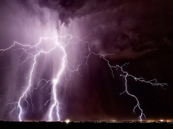 Một đám mây bão khổng lồ ở Texas.(Nguồn: Daily Mail)