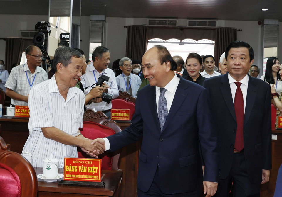 Chủ tịch nước Nguyễn Xuân Phúc đến dự lễ kỷ niệm 110 năm Ngày sinh Chủ tịch Hội đồng Bộ trưởng Phạm Hùng. (Ảnh: Thống Nhất/TTXVN)