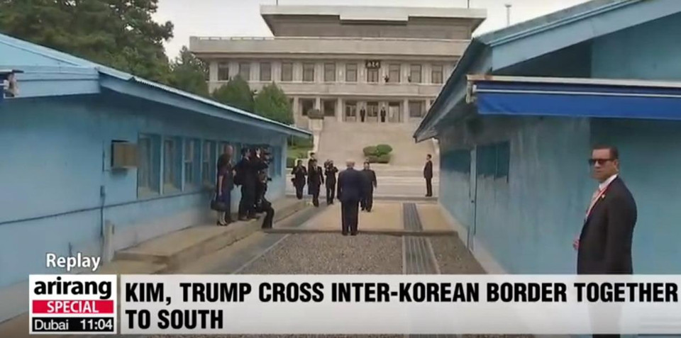 Chiều 30/6, ông Donald Trump đã trở thành tổng thống Mỹ đầu tiên bước chân lên đất Triều Tiên.