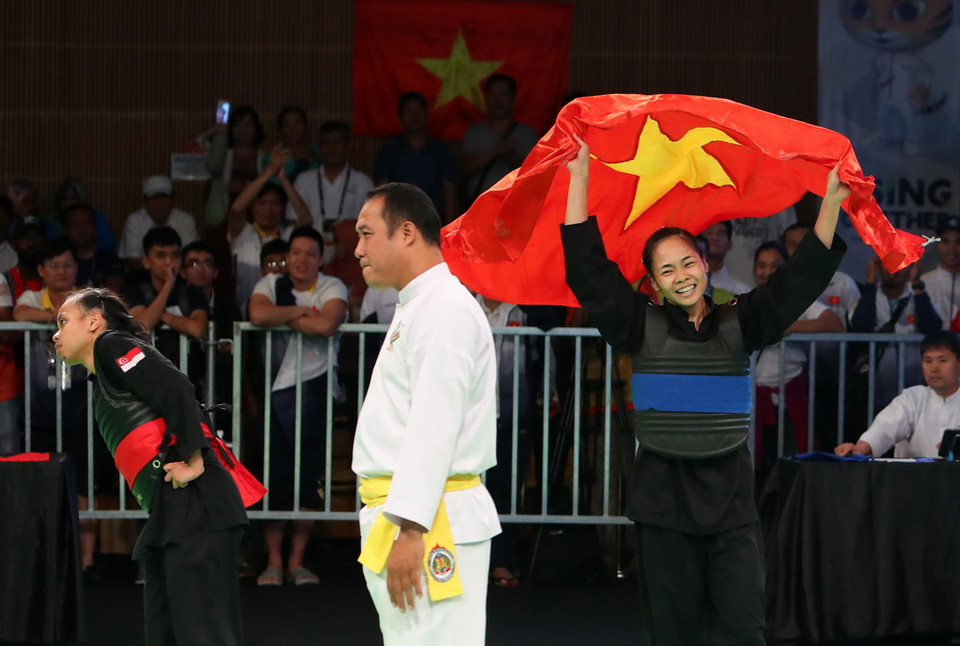 Phạm Thị Tươi vui mừng sau khi kết thúc thắng lợi trận đấu. (Ảnh: Quốc Khánh/TTXVN)