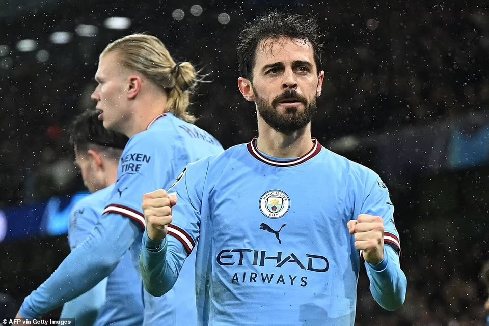 Bernardo Silva là người lập công nâng tỷ số lên 2-0 sau tình huống mất bóng của Dayot Upamecano. (Nguồn: Getty Images)