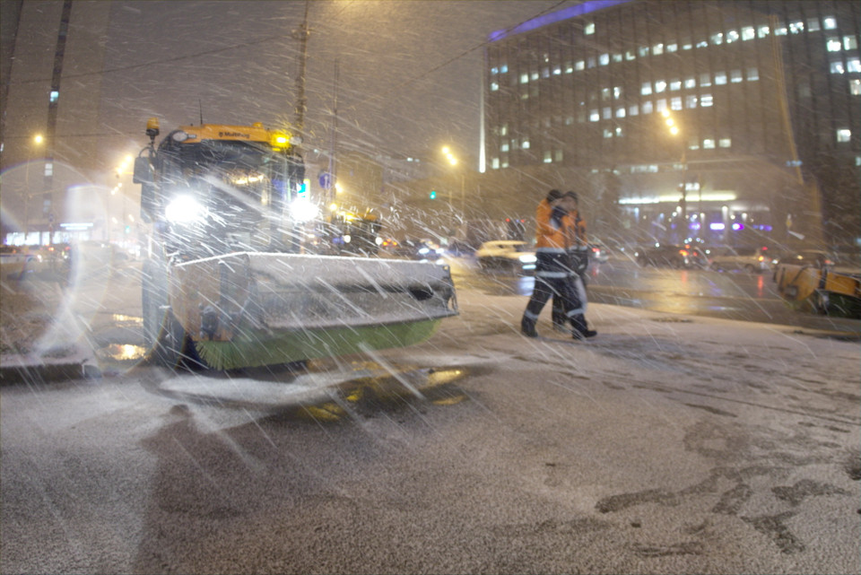 Những trận bão tuyết nhỏ đầu tiên của mùa đông tràn qua đường phố Moskva. (Ảnh: Trần Hiếu/Vietnam+)