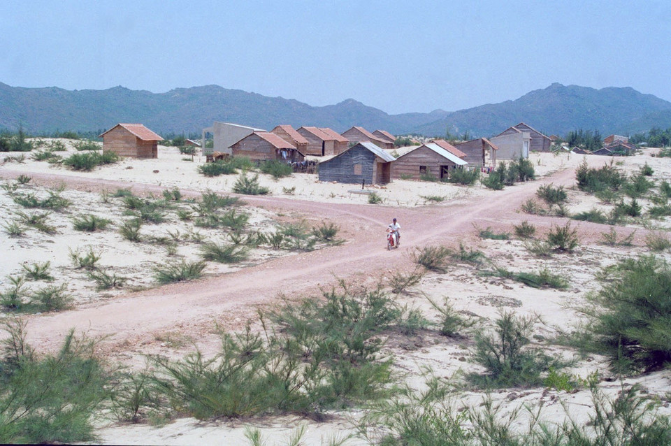 Xã kinh tế mới Nhơn Hội, thành phố Quy Nhơn, tỉnh Bình Định (năm 1997). (Ảnh: Đình Na/TTXVN)