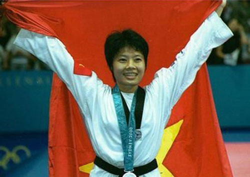 Trần Hiếu Ngân là vận động viên Taekwondo Việt Nam giành được huy chương bạc tại Olympic Sydney 2000 và là vận động viên Việt Nam đầu tiên giành huy chương tại đấu trường Olympic. (Ảnh: Tư liệu/TTXVN)