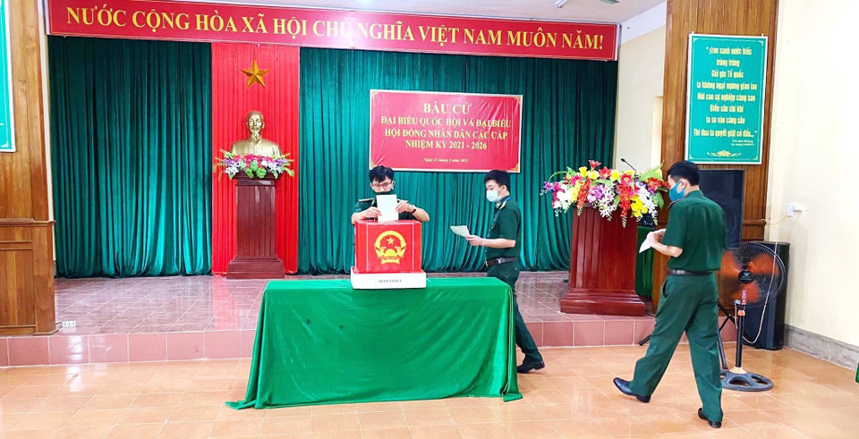 Bầu cử sớm ở khu vực biên giới, miền núi tỉnh Quảng Bình.(Ảnh: Võ Dung/TTXVN)