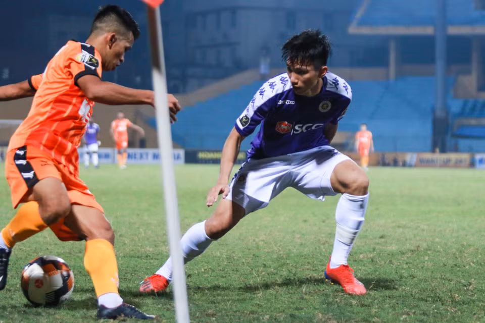 Khép lại trận đấu, Hà Nội FC giành chiến thắng 3-2 trước SHB Đà Nẵng trong ngày thủ thành Bùi Tiến Dũng thi đấu không thật sự ấn tượng. (Ảnh: Nguyên An/Vietnam+)
