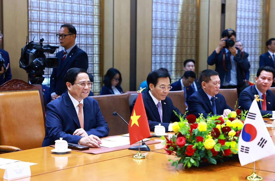 Thủ tướng Phạm Minh Chính phát biểu tại cuộc hội kiến Chủ tịch Quốc hội Hàn Quốc Woo Won-shik. (Ảnh: Dương Giang/TTXVN)