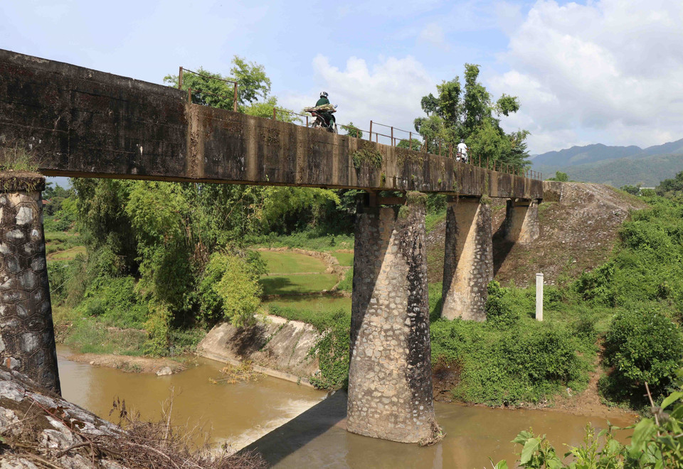 Cầu máng được đưa vào sử dụng từ năm 1969, khi công trình Đại thủy nông Nậm Rốm hoàn thành. (Ảnh: Xuân Tiến/TTXVN)