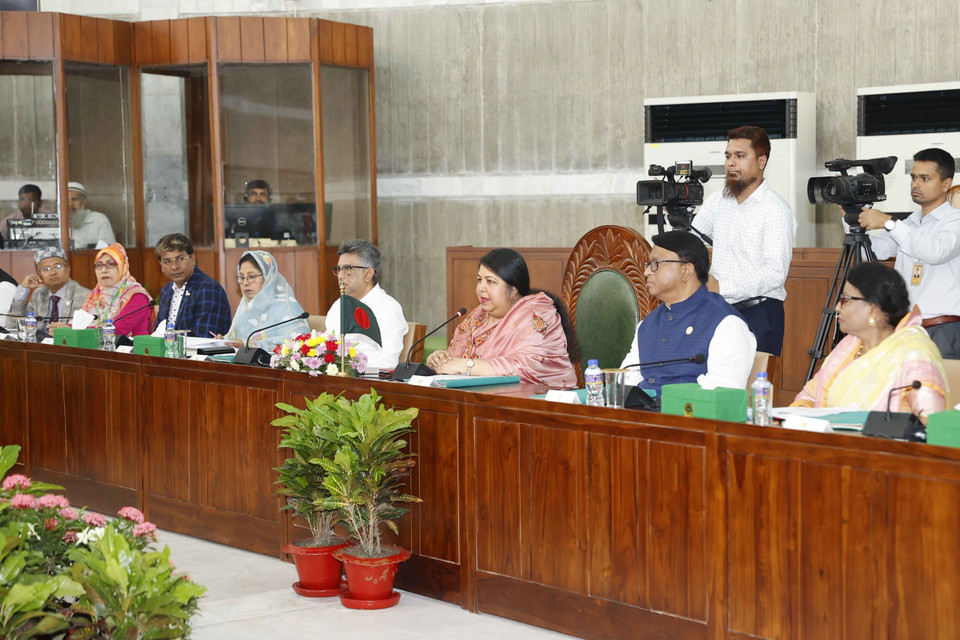 Chủ tịch Quốc hội Bangladesh Shirin Sharmin Chaudhury phát biểu tại cuộc hội đàm với Chủ tịch Quốc hội Vương Đình Huệ. (Ảnh: Doãn Tấn/TTXVN)