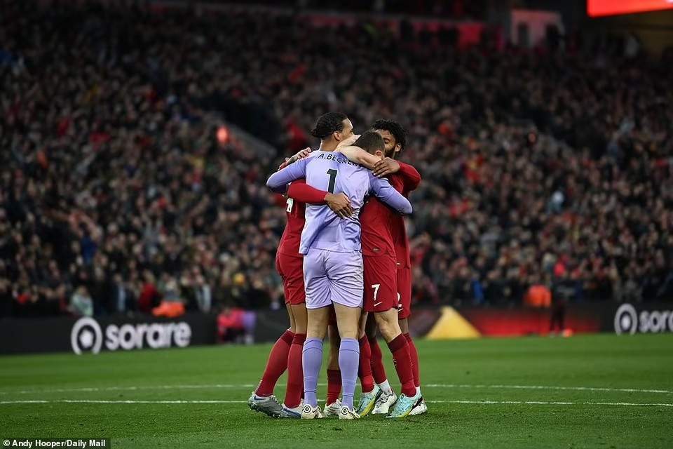 Đây cũng là chiến thắng thứ ba liên tiếp của Liverpool trước Manchester City trên mọi mặt trận. (Nguồn: Daily Mail)