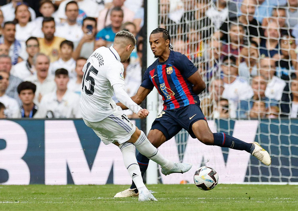 Đến phút 35, Federico Valverde nhân đôi cách biệt với cú sút từ xa. (Nguồn: realmadrid)