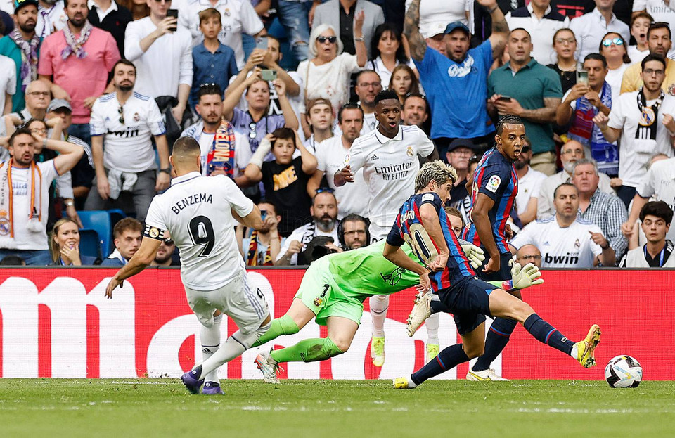 ...và phá vỡ thế cân bằng của trận El Clasico ngay từ phút 12. (Nguồn: realmadrid)