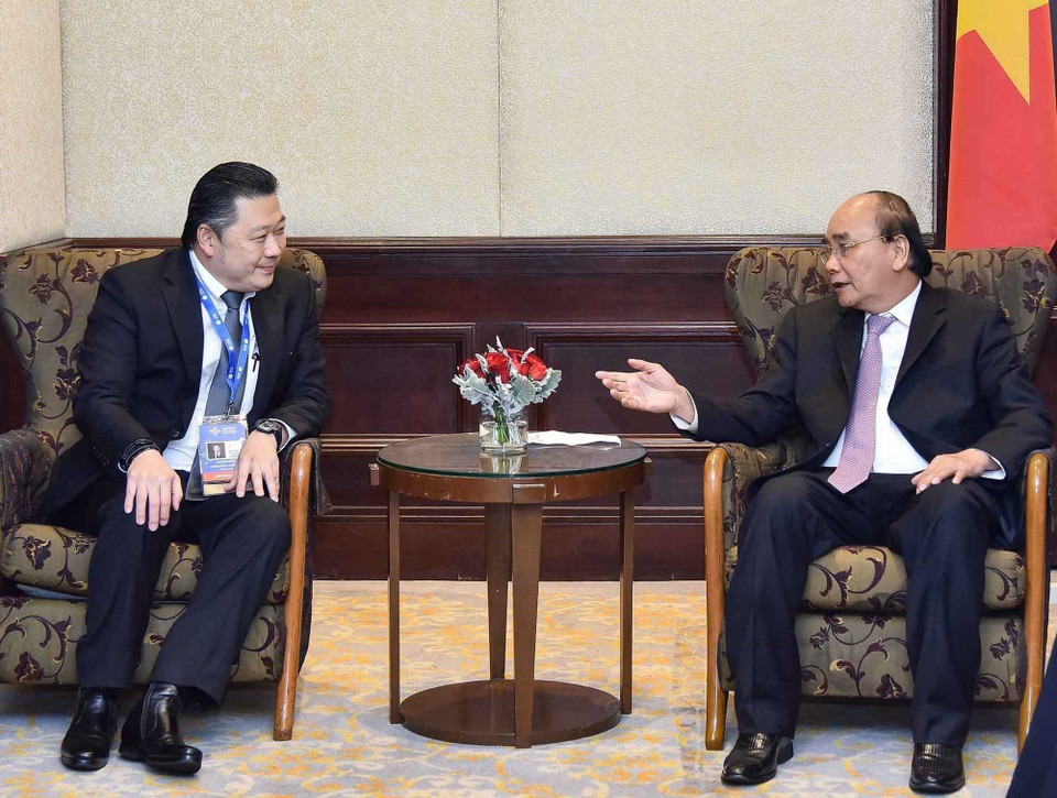 Chiều 17/11, tại thủ đô Bangkok (Thái Lan), Chủ tịch nước Nguyễn Xuân Phúc tiếp Chủ tịch Tập đoàn CP Dhanim Chearnont. (Ảnh: Thống Nhất/TTXVN)