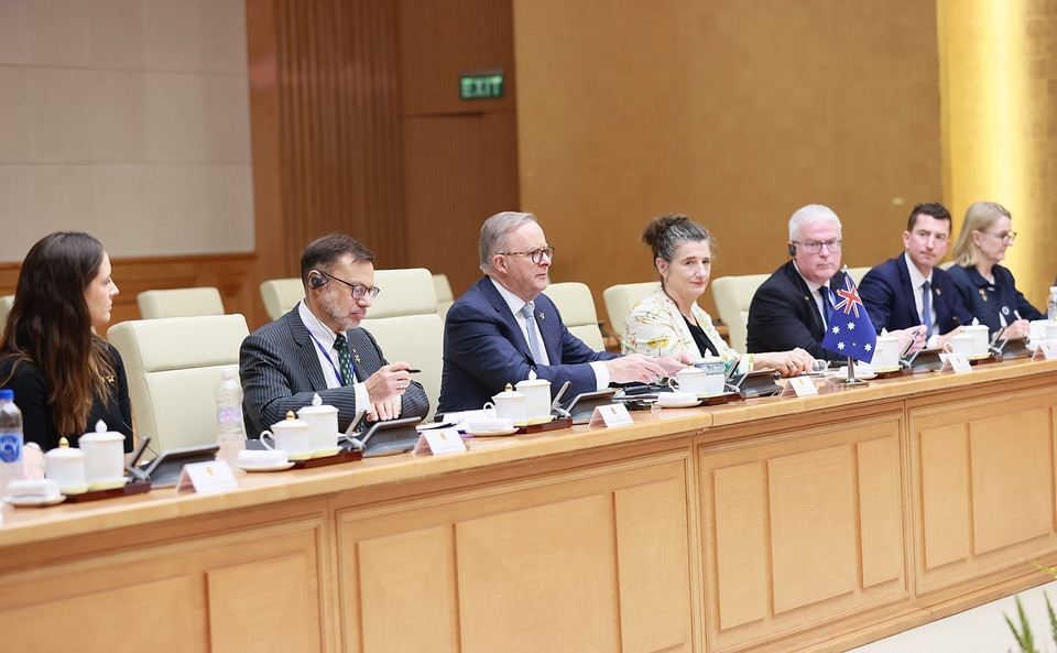 Thủ tướng Australia Anthony Albanese và các thành viên đoàn tại cuộc hội đàm. (Ảnh: Dương Giang/TTXVN)