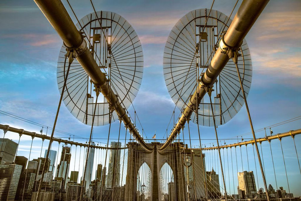 Toàn cảnh thành phố nhìn từ cầu Brooklyn, một trong những câu cầy treo lâu đời nhất của nước Mỹ. (Nguồn: NatGeo)