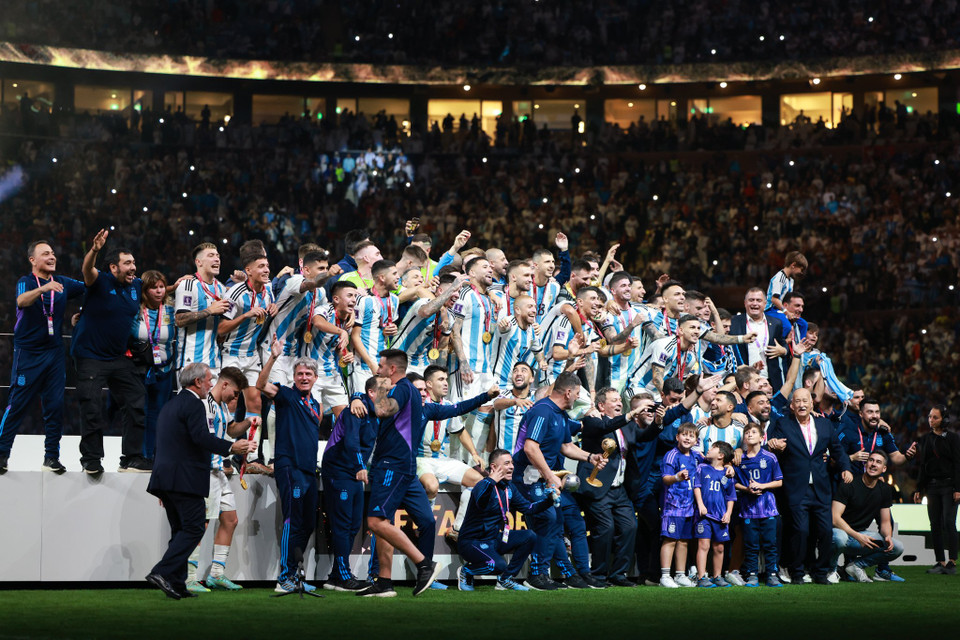 Đây là phần thưởng hoàn toàn xứng đáng khi mà Messi đã trải qua kỳ World Cup vô cùng thành công - ghi 7 bàn và có 3 đường kiến tạo thành công. (Ảnh: Hải An/Vietnam+)